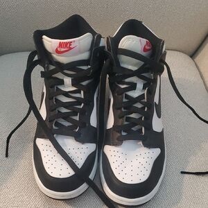 Nike Youth High Dunk, Black and White High-Top Sneakers